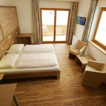 Familien & Wohlfuhlhotel Johanneshof Saalbach-Hinterglemm Kültér fotó